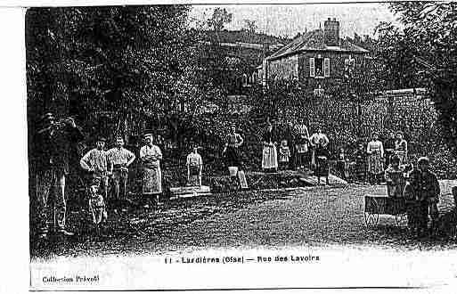 Ville de MERU Carte postale ancienne