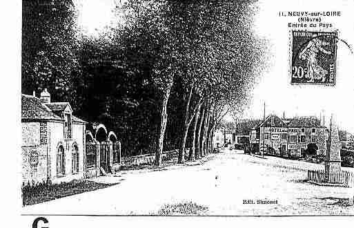 Ville de NEUVYSURLOIRE Carte postale ancienne