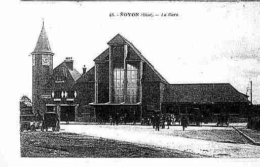 Ville de NOYON Carte postale ancienne