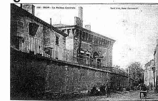 Ville de RIOM Carte postale ancienne
