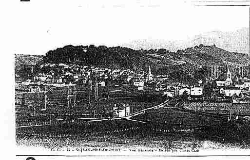 Ville de SAINTJEANPIEDDEPORT Carte postale ancienne