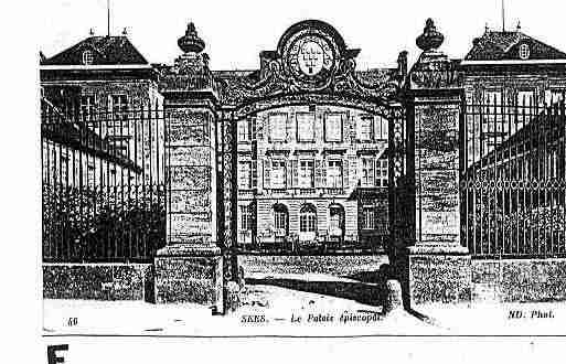 Ville de SEES Carte postale ancienne