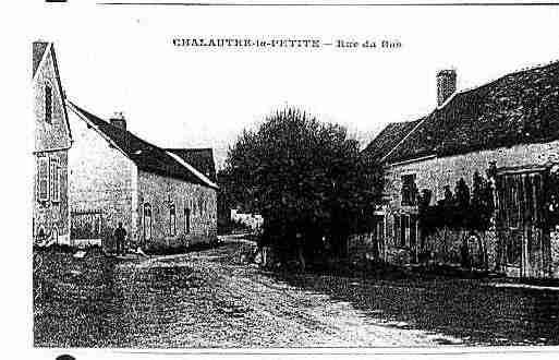 Ville de CHALAUTRELAPETITE Carte postale ancienne