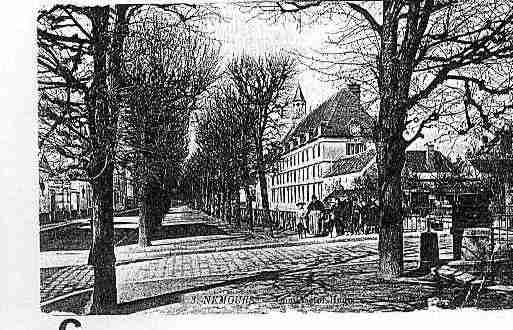 Ville de NEMOURS Carte postale ancienne