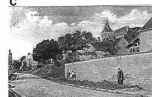 Ville de BELLECHAUME Carte postale ancienne