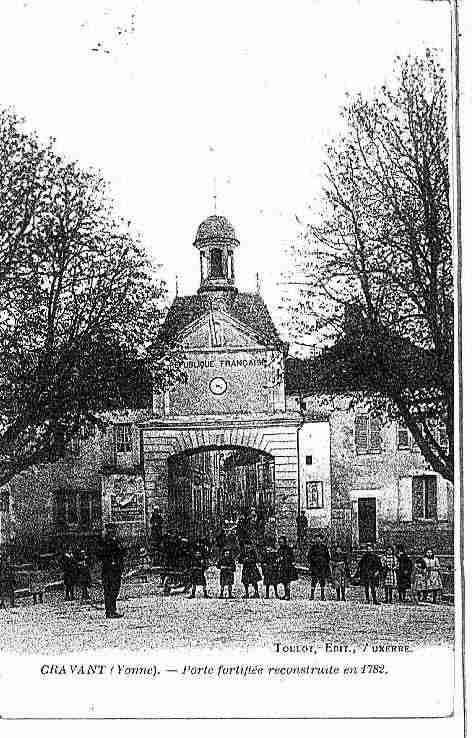 Ville de CRAVANT Carte postale ancienne