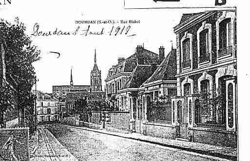 Ville de DOURDAN Carte postale ancienne
