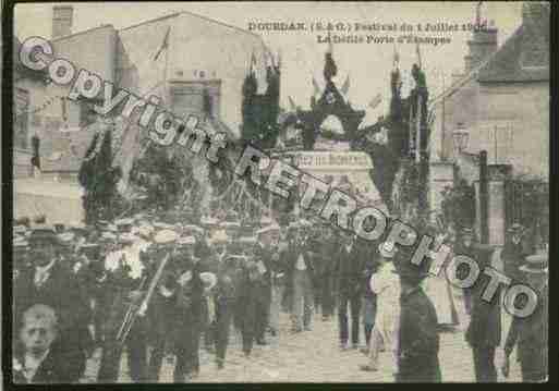 Ville de DOURDAN Carte postale ancienne