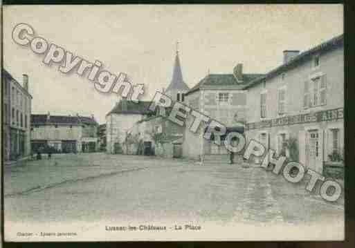 Ville de LUSSACLESCHATEAUX Carte postale ancienne