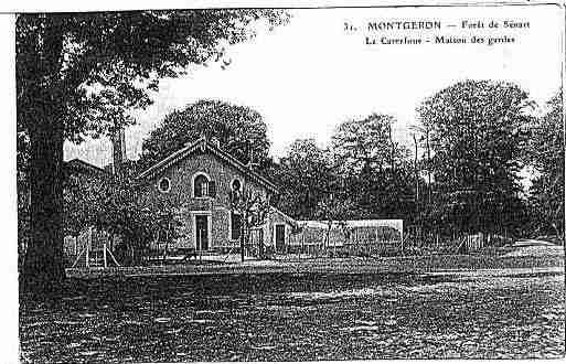 Ville de MONTGERON Carte postale ancienne