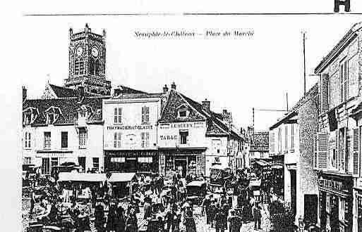 Ville de NEAUPHLELECHATEAU Carte postale ancienne