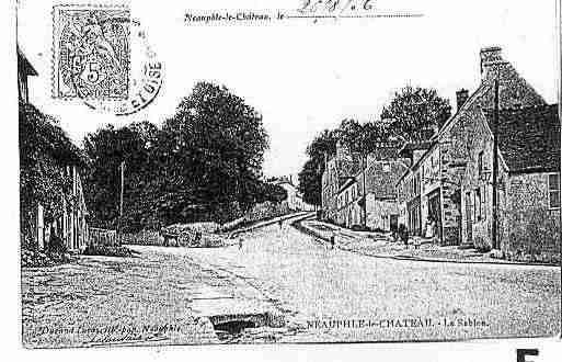 Ville de NEAUPHLELECHATEAU Carte postale ancienne