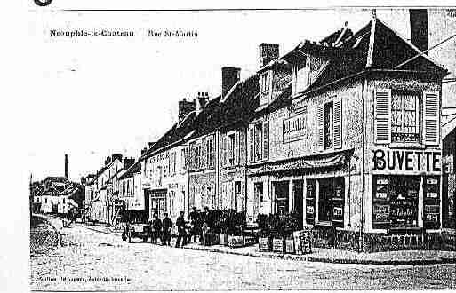 Ville de NEAUPHLELECHATEAU Carte postale ancienne