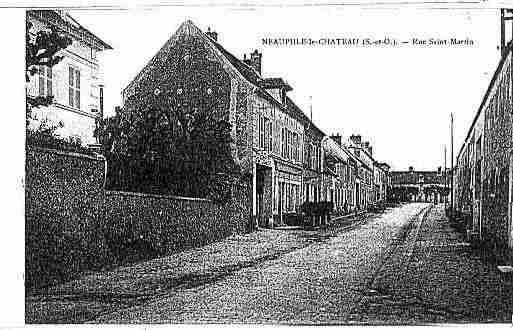 Ville de NEAUPHLELECHATEAU Carte postale ancienne