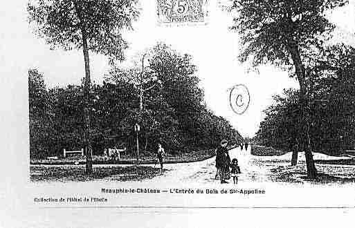 Ville de NEAUPHLELECHATEAU Carte postale ancienne