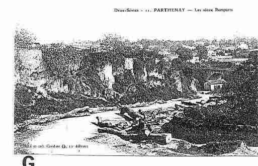 Ville de PARTHENAY Carte postale ancienne