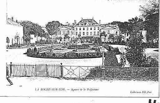 Ville de ROCHESURYON(LA) Carte postale ancienne