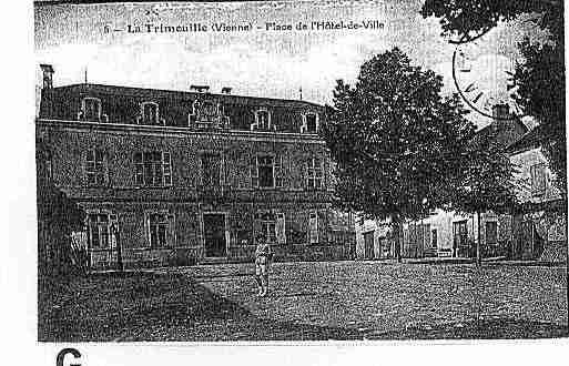 Ville de TRIMOUILLE(LA) Carte postale ancienne