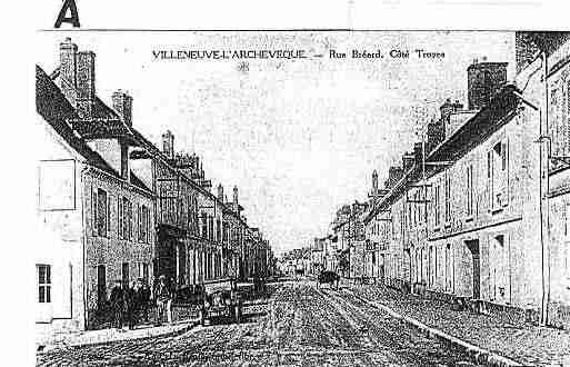 Ville de VILLENEUVEL\'ARCHEVEQUE Carte postale ancienne