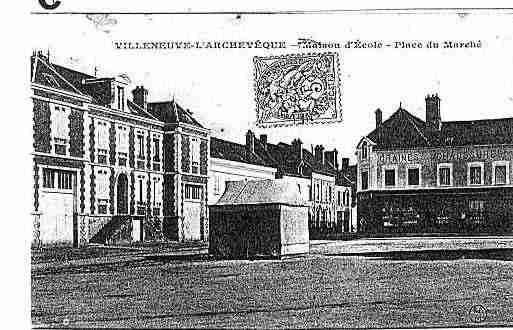 Ville de VILLENEUVEL\'ARCHEVEQUE Carte postale ancienne