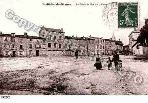 Ville de SAINTDIDIERENVELAY, carte postale ancienne