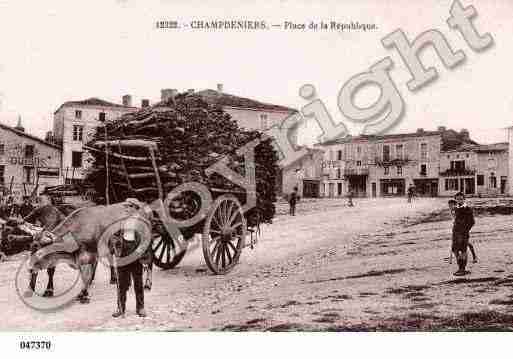 Ville de CHAMPDENIERSSAINTDENIS, carte postale ancienne