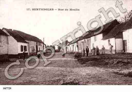 Ville de BERTANGLES, carte postale ancienne