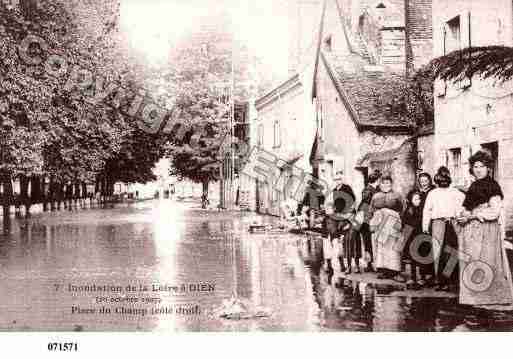 Ville de GIEN, carte postale ancienne