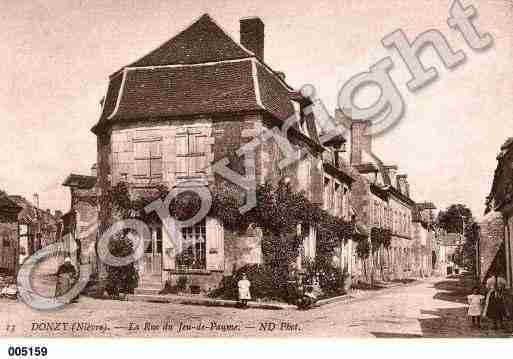 Ville de DONZY, carte postale ancienne