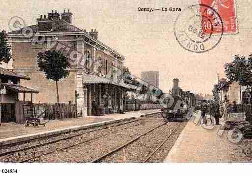 Ville de DONZY, carte postale ancienne