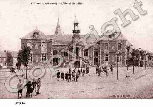 Ville de LIART, carte postale ancienne