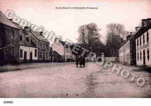 Ville de PLOUEGATGUERAND, carte postale ancienne