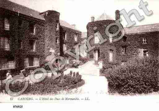 Ville de CABOURG, carte postale ancienne