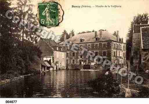 Ville de DONZY, carte postale ancienne