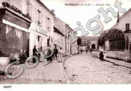 Ville de VENDREST, carte postale ancienne