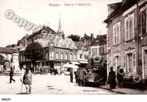 Ville de TOUCY, carte postale ancienne