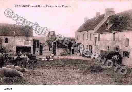 Ville de VENDREST, carte postale ancienne