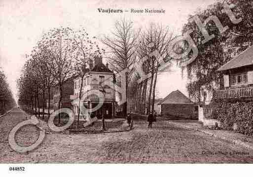 Ville de VAUJOURS, carte postale ancienne