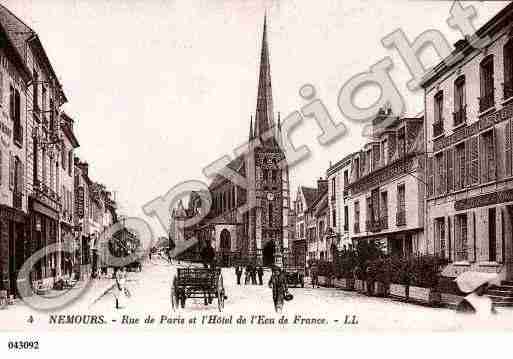 Ville de NEMOURS, carte postale ancienne