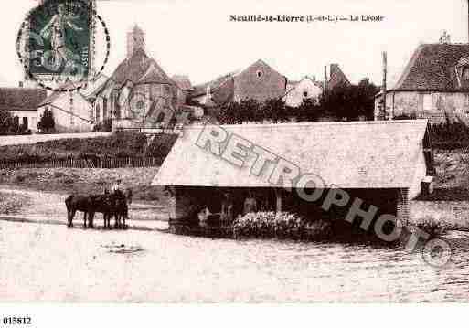 Ville de NEUILLELELIERRE, carte postale ancienne