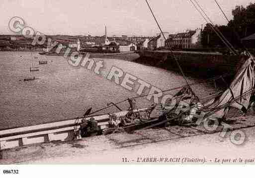 Ville de LANDEDA, carte postale ancienne