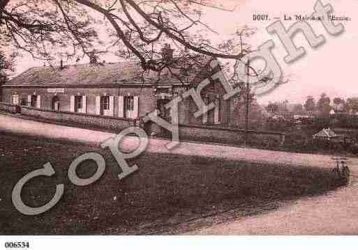 Ville de DOUY, carte postale ancienne