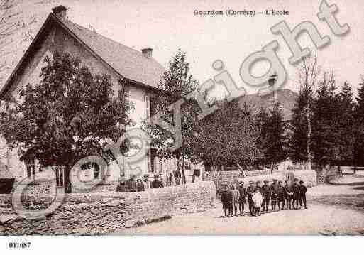 Ville de GOURDONMURAT, carte postale ancienne