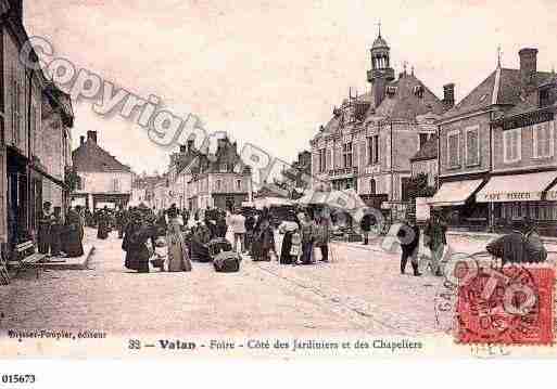 Ville de VATAN, carte postale ancienne