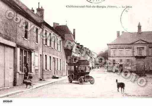 Ville de CHATEAUNEUFVALDEBARGIS, carte postale ancienne