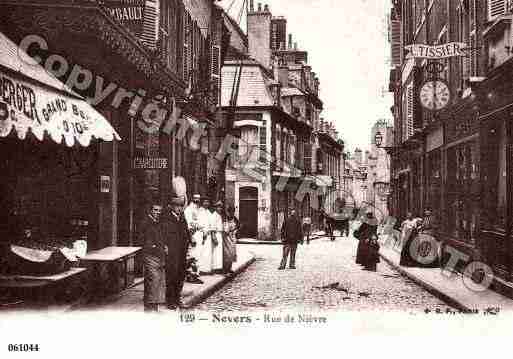 Ville de NEVERS, carte postale ancienne