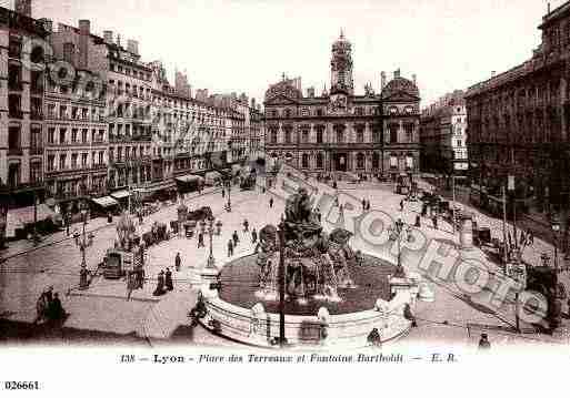 Ville de LYON, carte postale ancienne