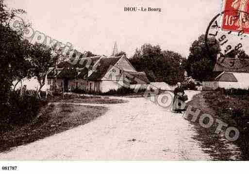 Ville de DIOU, carte postale ancienne