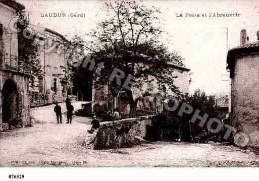 Ville de LAUDUN, carte postale ancienne