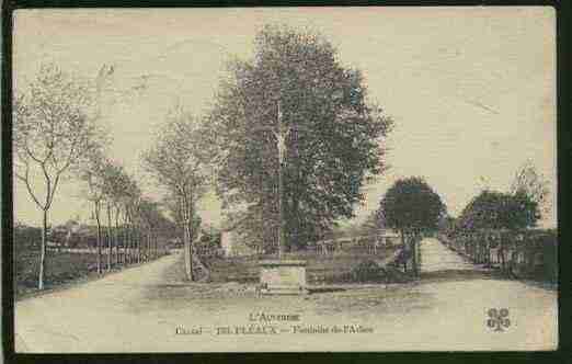 Ville de PLEAUX, carte postale ancienne